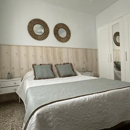 Susurros Del Mar * קוניל דה לה פרונטרה